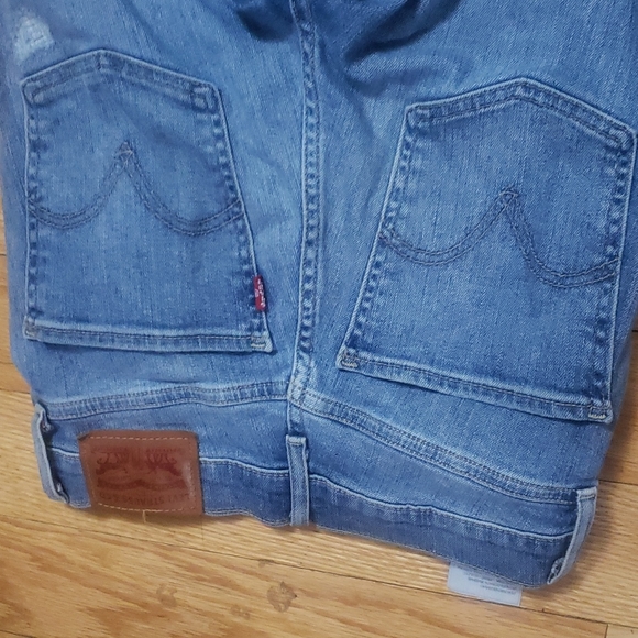 Levi's size 26 jeans - Picture 4 of 5